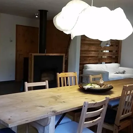 Апартаменты Gstaad Perfect Winter Luxury Flat With Great Views Занен